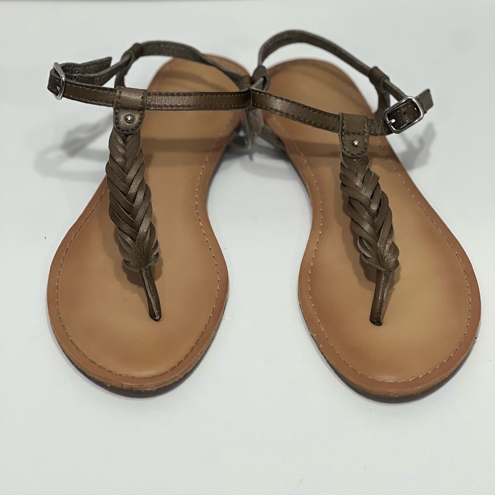 Old Navy Woman’s Braided Leather Sandals - Olive